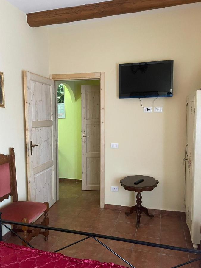 Appartamentino Di Corso Umberto Ronciglione  Exterior foto